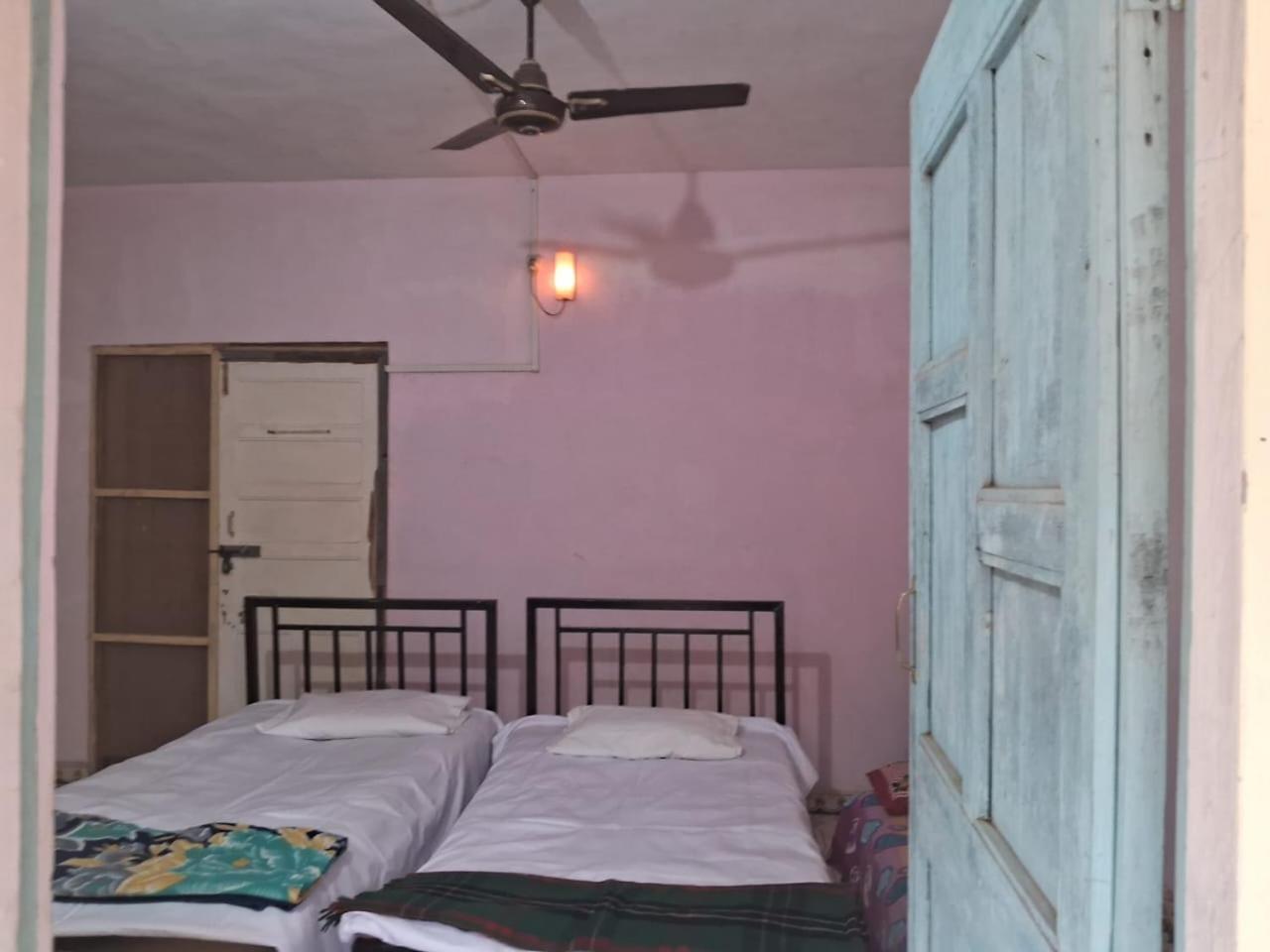 Savitri Cottage Алибаг Екстериор снимка
